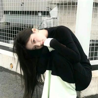 埃莱扎·施莱辛格：战妆